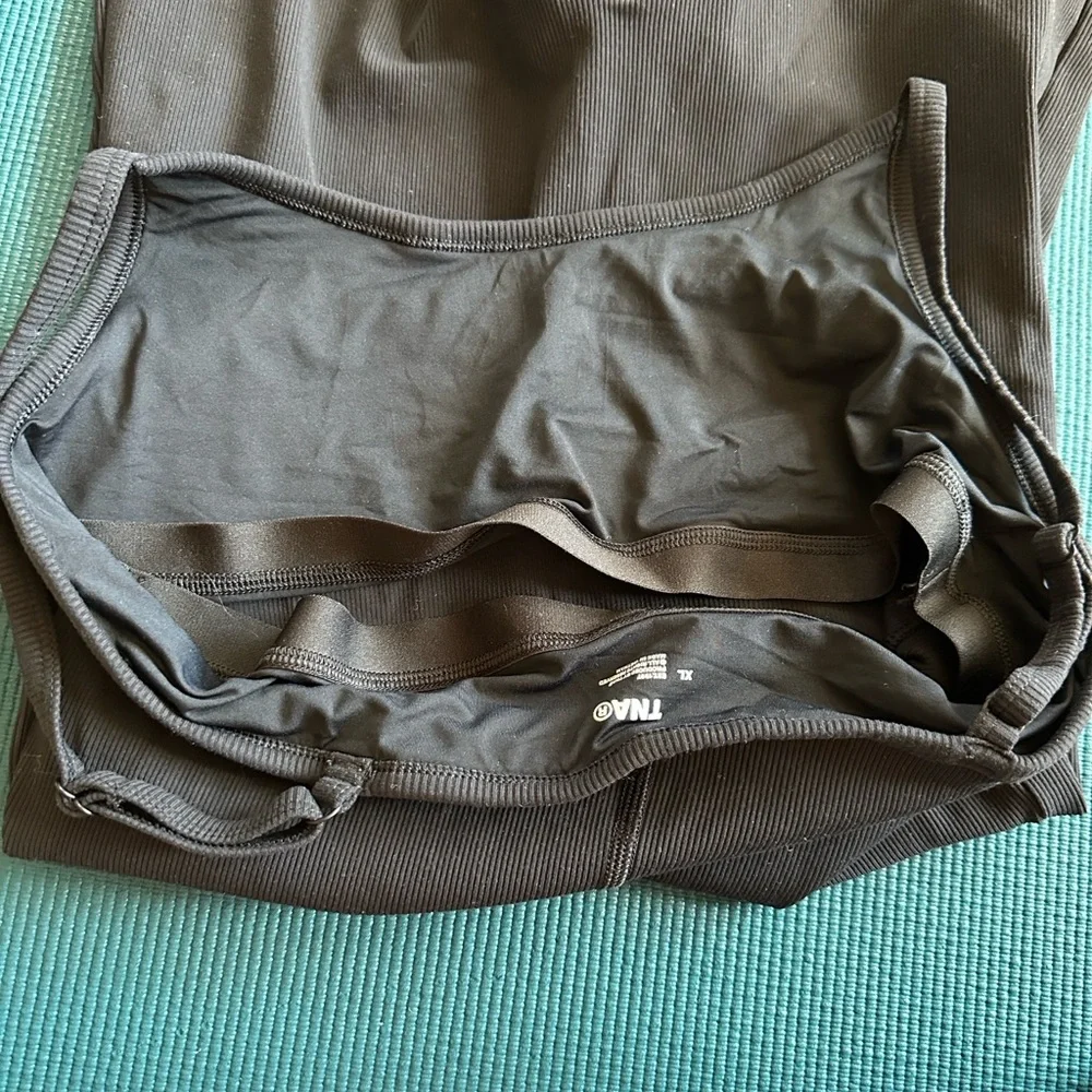 Aritzia TNA Black Ribbed Seamless Active Romper XL